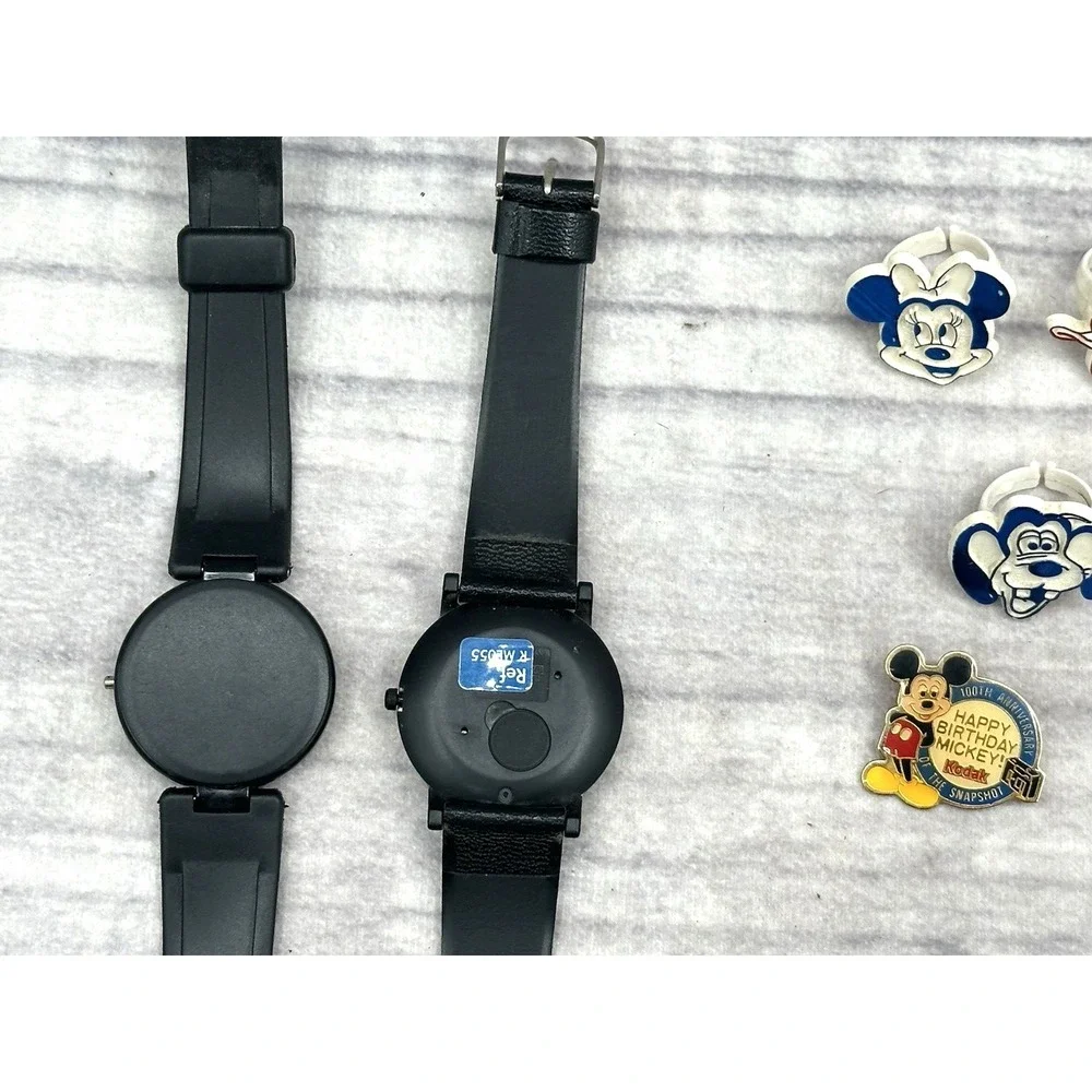 LOT OF VINTAGE DISNEY COLLECTIBLES‎ -90'S WATCHES/70'S PLASTIC RINGS/MICKEY PIN
